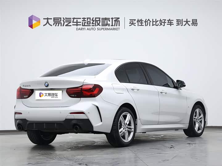 Фото 3 - BMW 1 Series