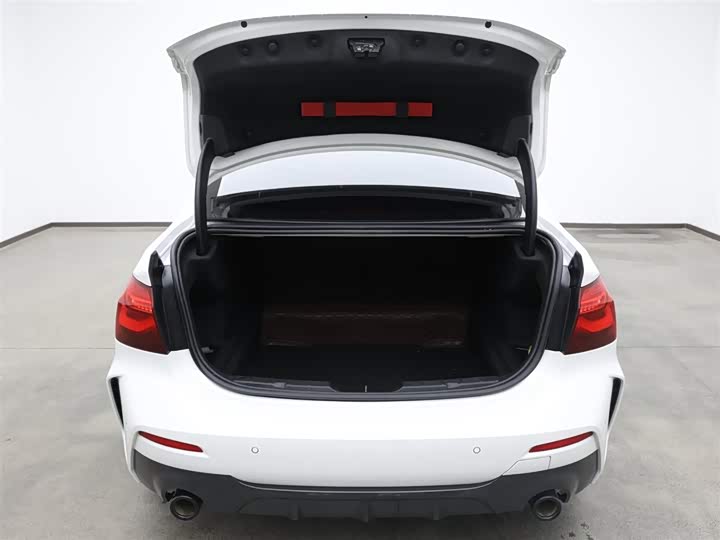 Фото 8 - BMW 1 Series