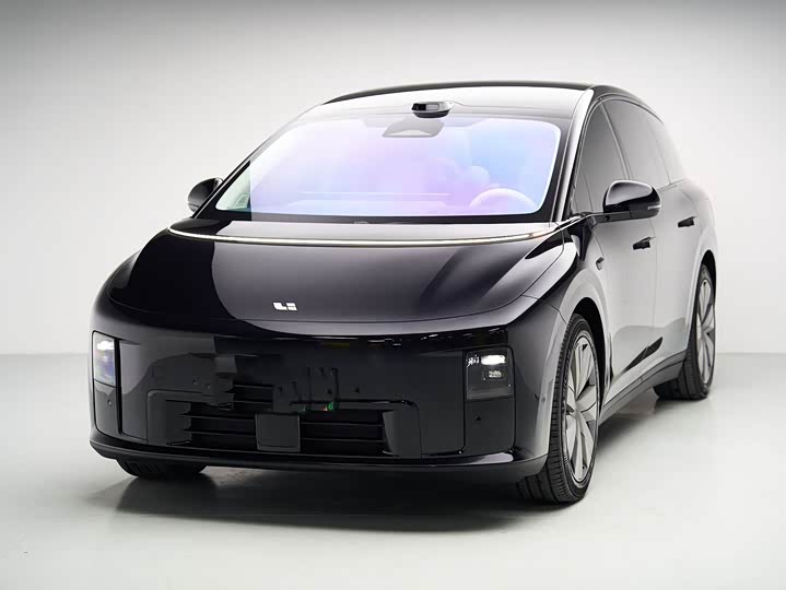 Фото 1 - LiXiang i8