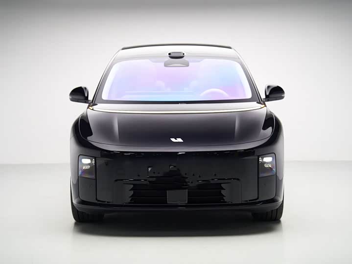 Фото 2 - LiXiang i8