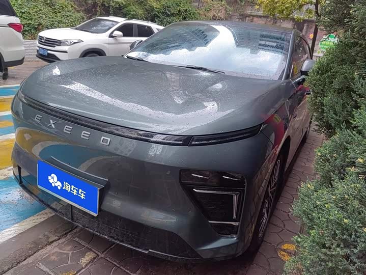 Photo 1 - Exeed Sterra ET