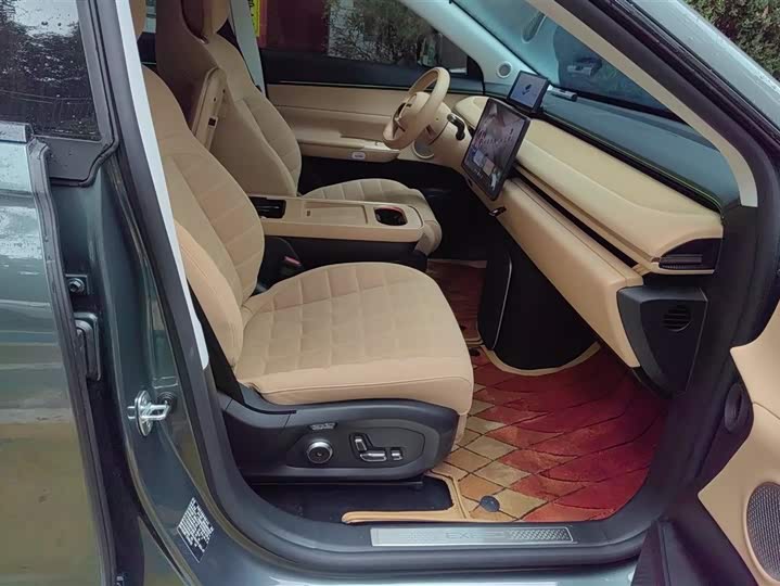 Photo 8 - Exeed Sterra ET