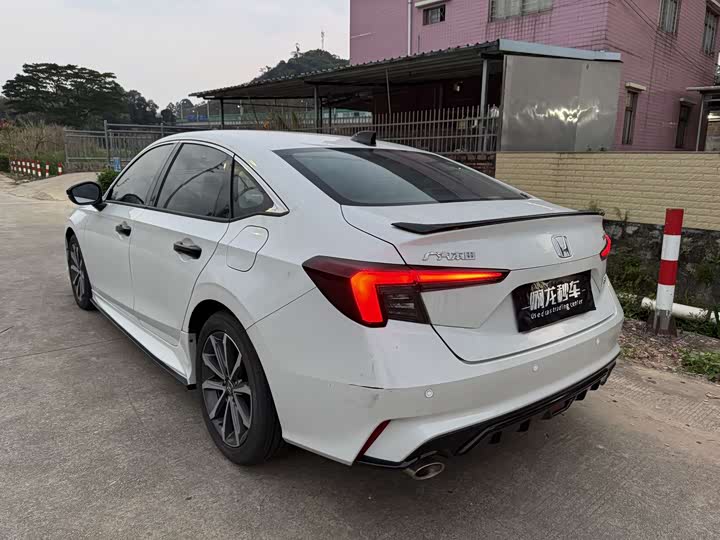 Фото 5 - Honda Integra