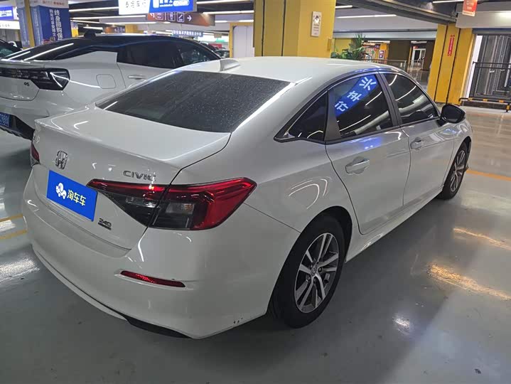 Фото 3 - Honda Civic