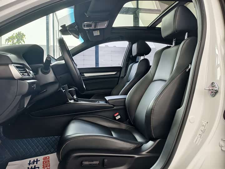 Фото 6 - Honda Inspire