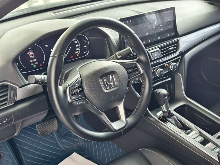 Фото 8 - Honda Inspire