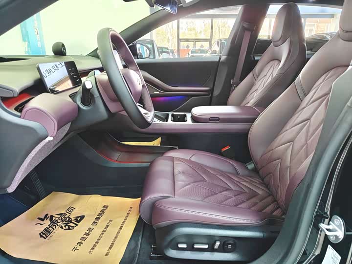 Фото 7 - Nio ET5