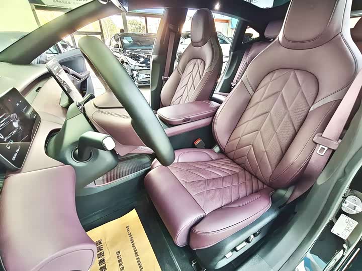 Фото 8 - Nio ET5