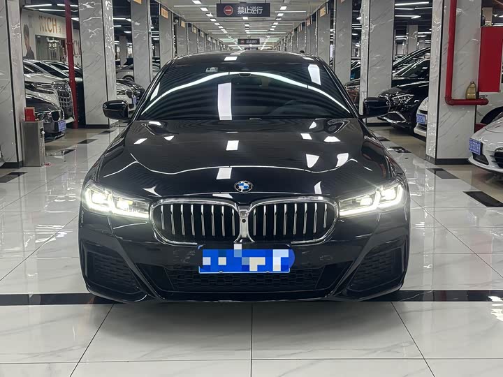 Фото 2 - BMW 5 Series