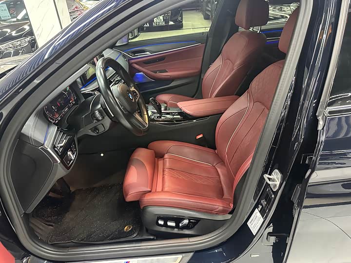 Фото 6 - BMW 5 Series