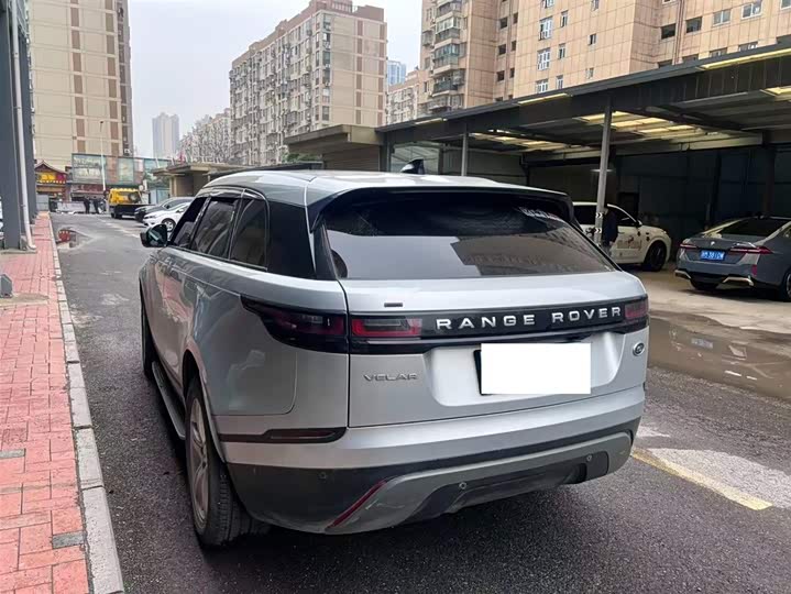 Фото 2 - Land Rover Range Rover Velar