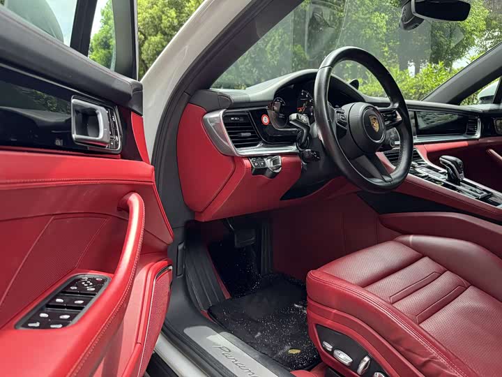 Фото 6 - Porsche Panamera