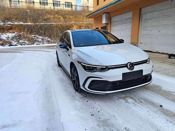 Фото 3 - Volkswagen Golf