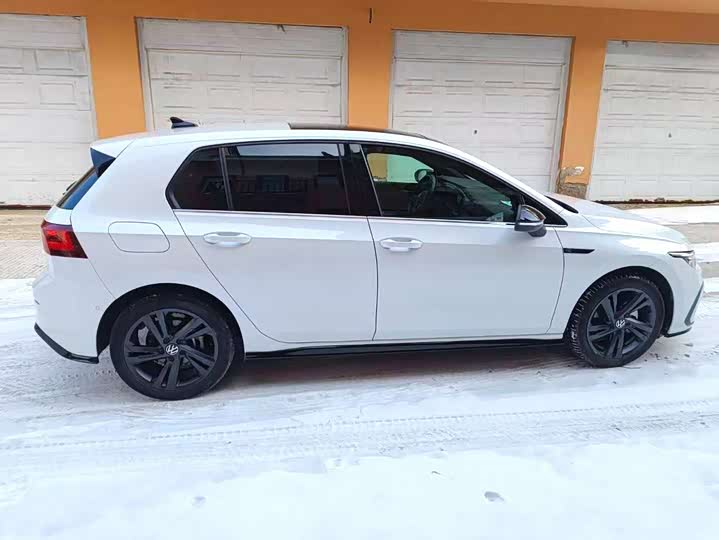 Фото 5 - Volkswagen Golf