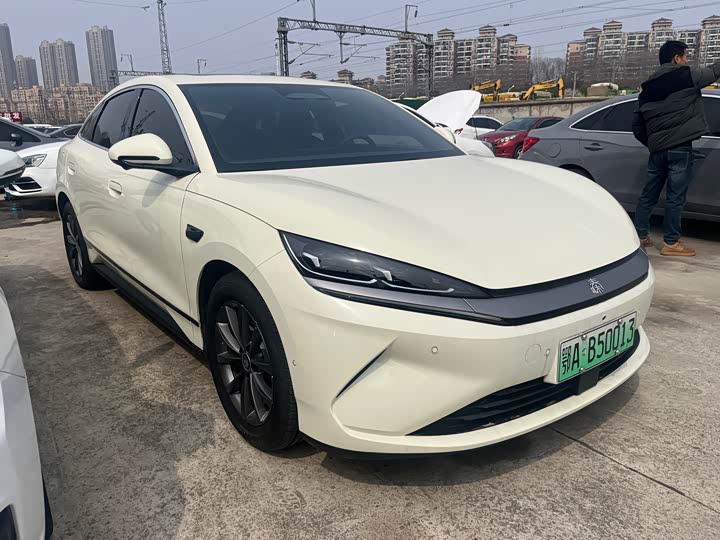 Фото 3 - BYD Qin L