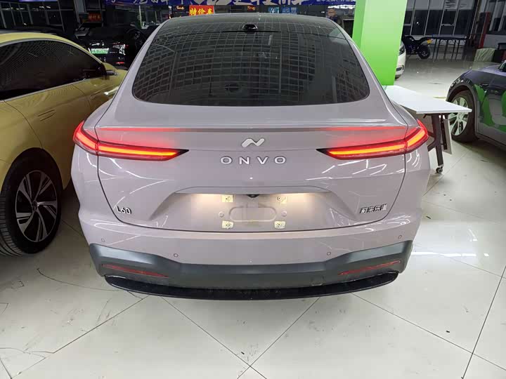 Фото 3 - Nio Onvo L60