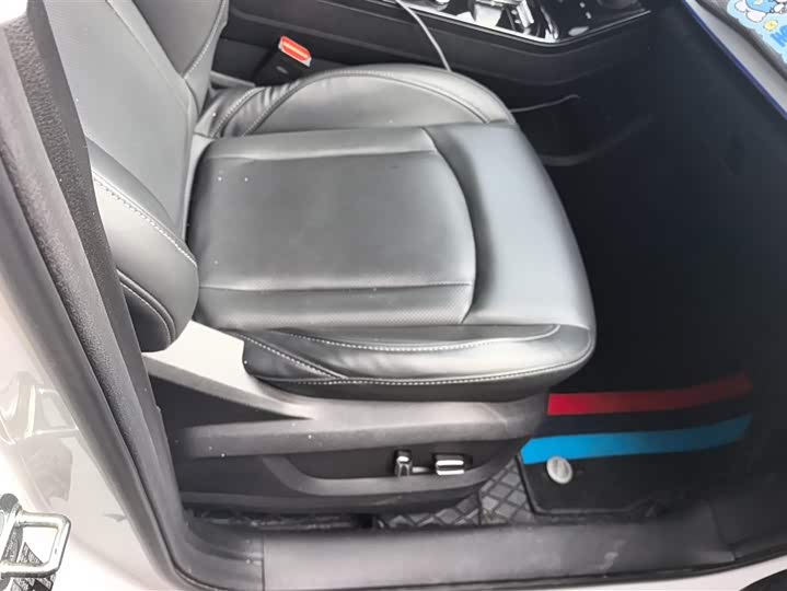 Фото 8 - Chery Tiggo 8