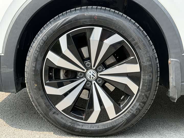 Фото 6 - Volkswagen T-Cross