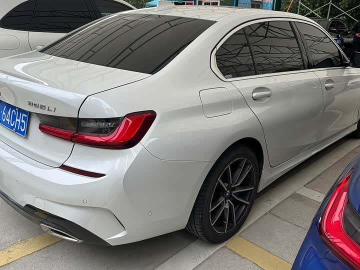 Фото 4 - BMW 3 Series