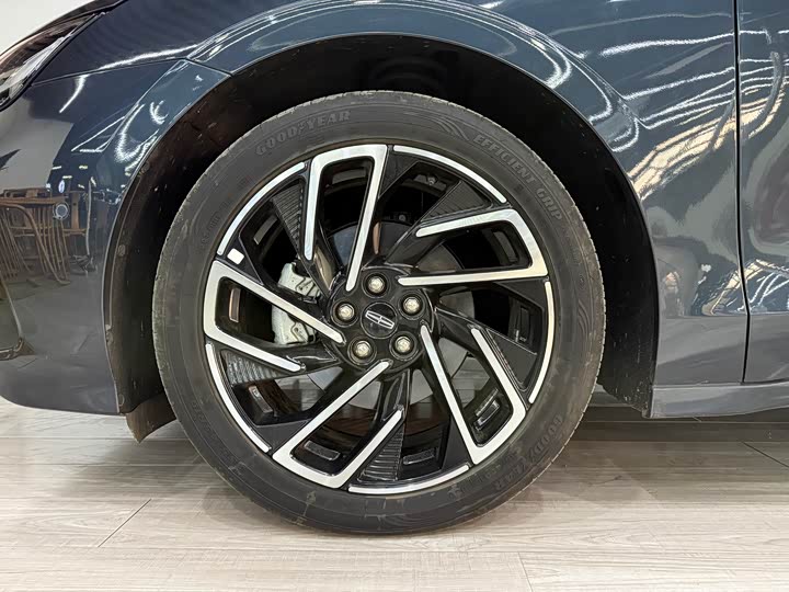 Фото 4 - Lincoln Z (Zephyr)