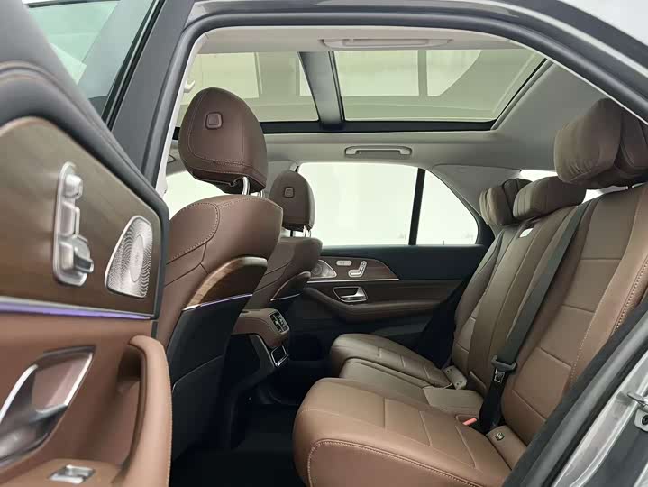 Photo 6 - Mercedes-Benz GLE-Class Hybrid