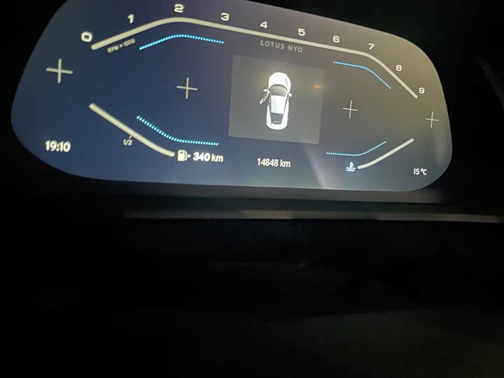 Фото 5 - Lotus Emira