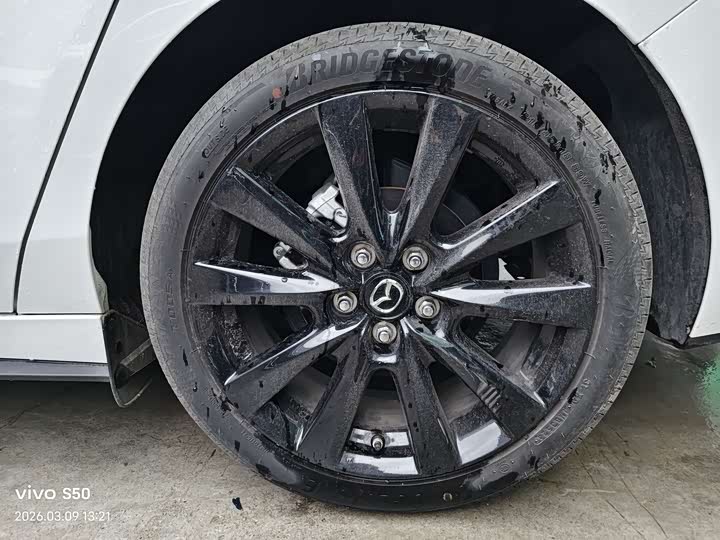 Фото 8 - Mazda 3 (Axela)