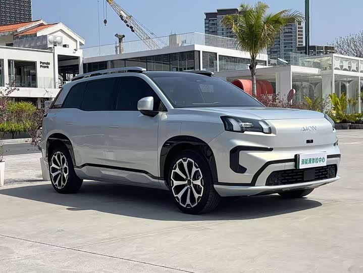 Photo 4 - GAC Aion V