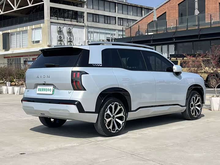 Photo 5 - GAC Aion V