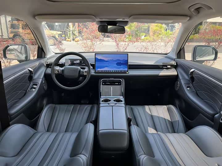 Photo 8 - GAC Aion V