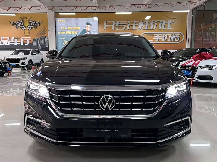 Фото 2 - Volkswagen Passat