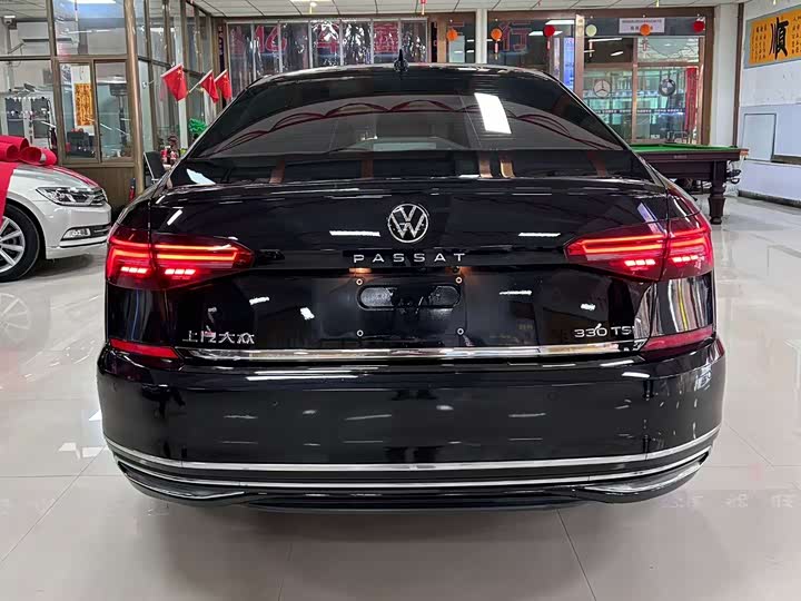 Фото 8 - Volkswagen Passat