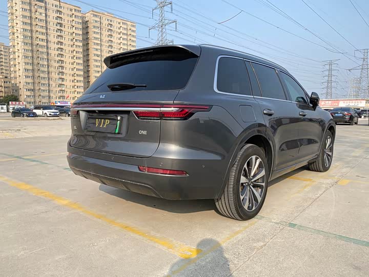 Фото 9 - LiXiang One