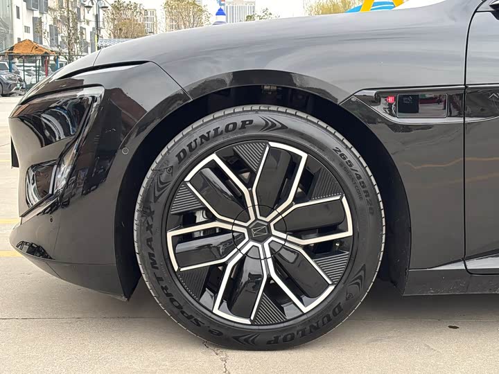 Фото 4 - Avatr 12