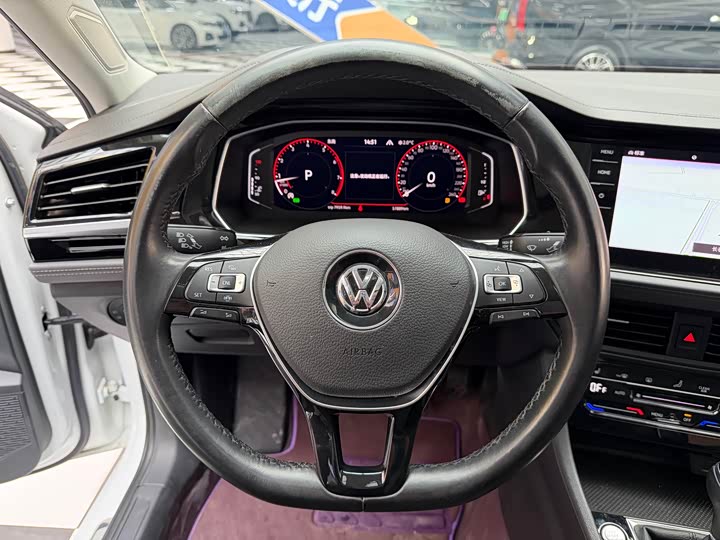 Фото 8 - Volkswagen Sagitar L
