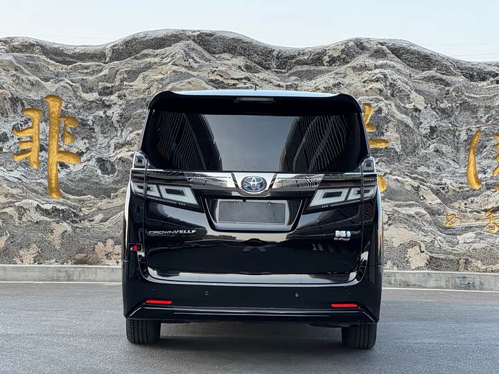 Фото 5 - Toyota Vellfire