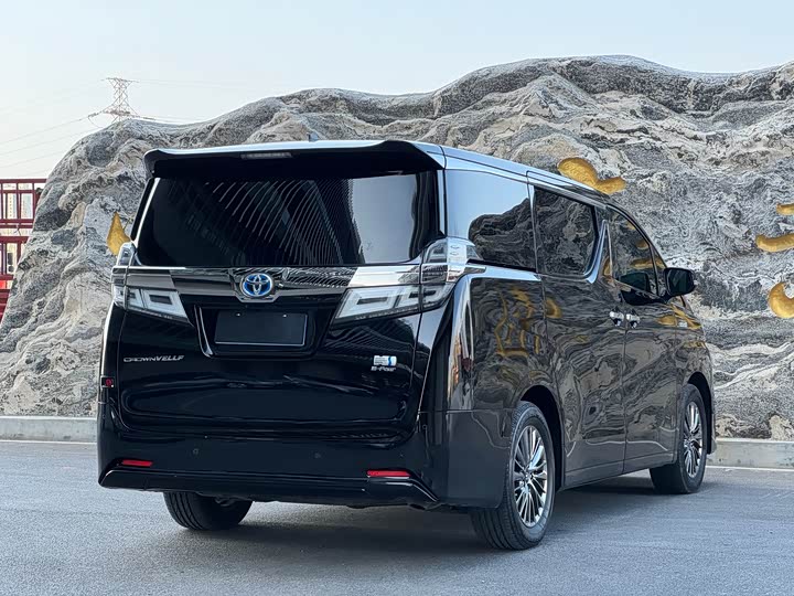 Фото 6 - Toyota Vellfire
