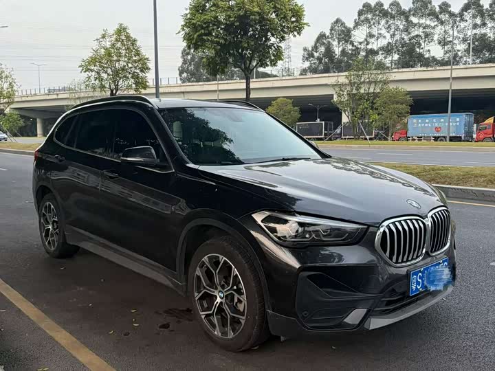 Фото 3 - BMW X1