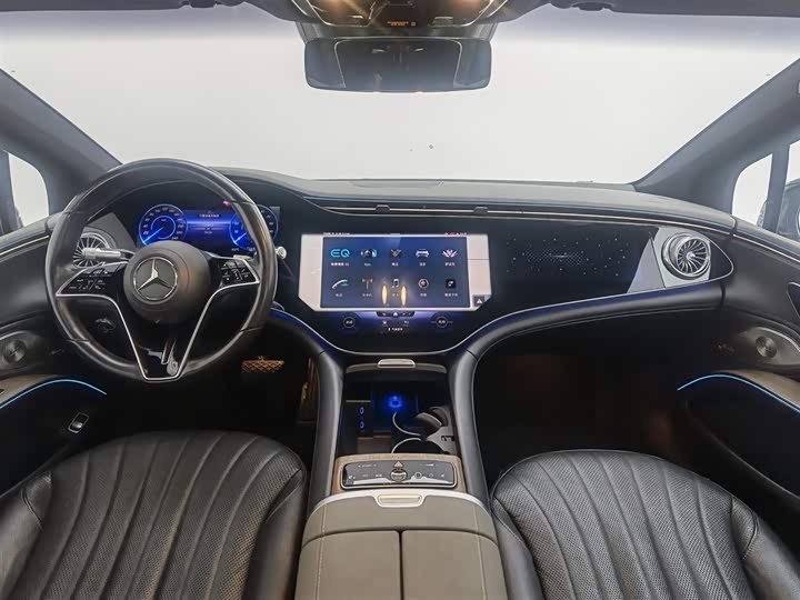 Photo 5 - Mercedes-Benz EQS