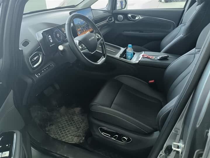 Photo 9 - GAC Aion V