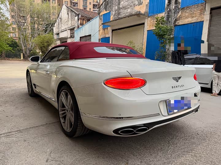 Фото 4 - Bentley Continental GT