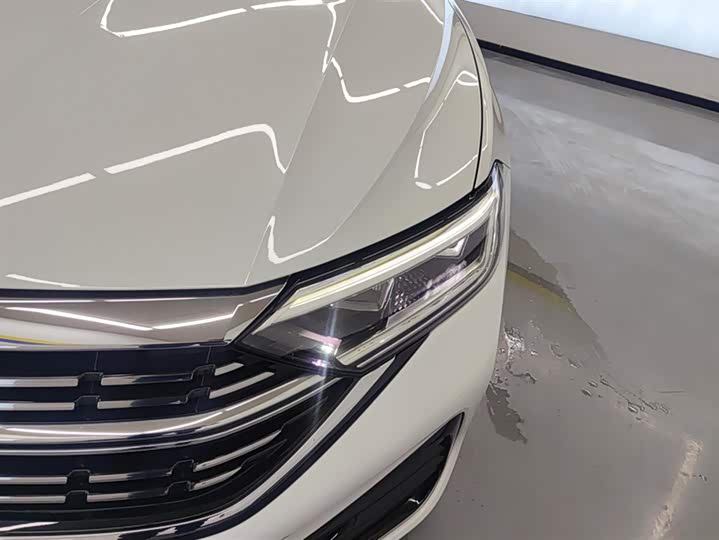 Фото 5 - Volkswagen Sagitar L