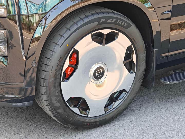 Фото 9 - Zeekr 9X