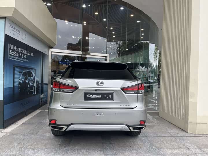 Фото 5 - Lexus RX