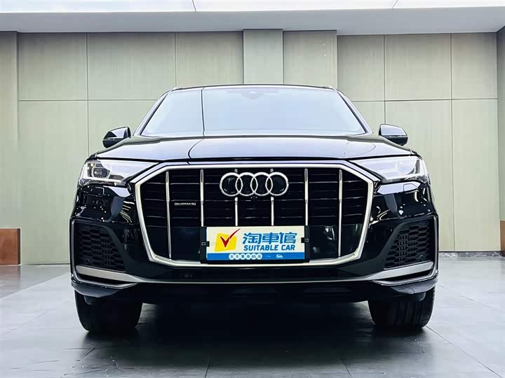 Фото 2 - Audi Q7