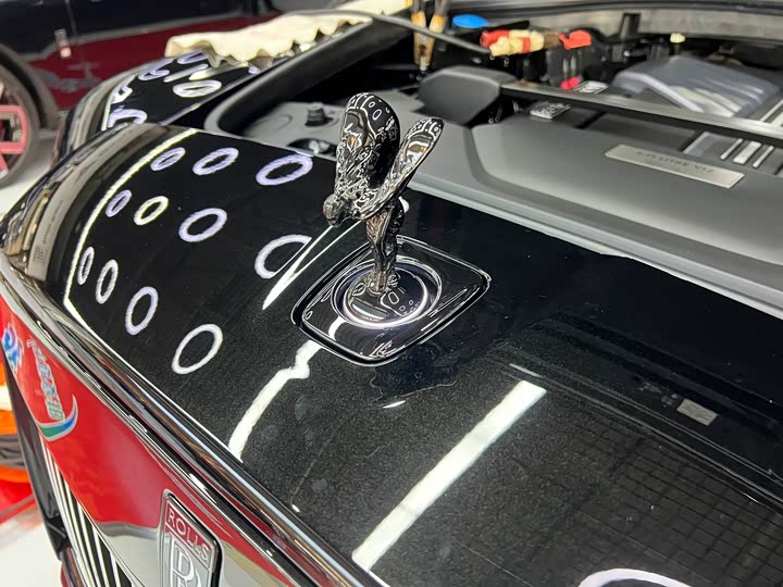 Фото 5 - Rolls-Royce Cullinan