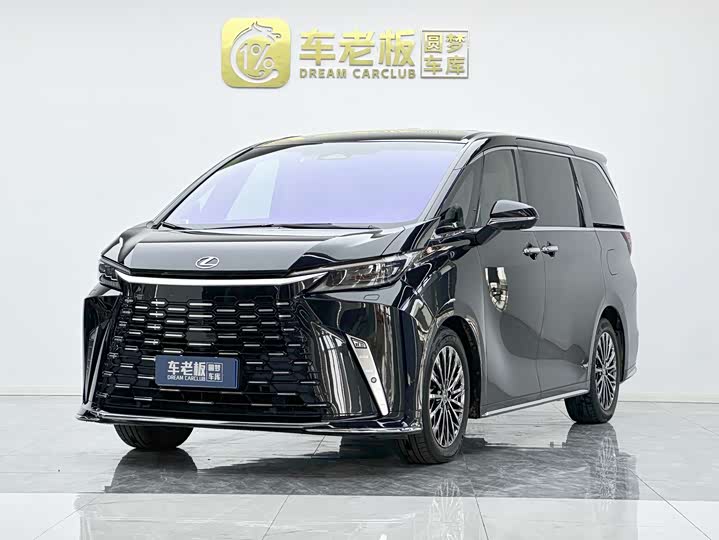 Фото 1 - Lexus LM