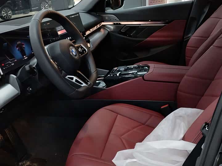 Фото 4 - BMW 5 Series