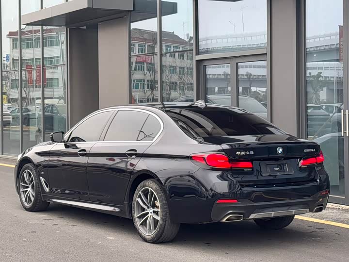 Фото 4 - BMW 5 Series