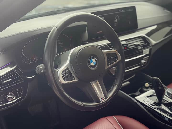 Фото 9 - BMW 5 Series